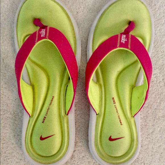 nike neon flip flops